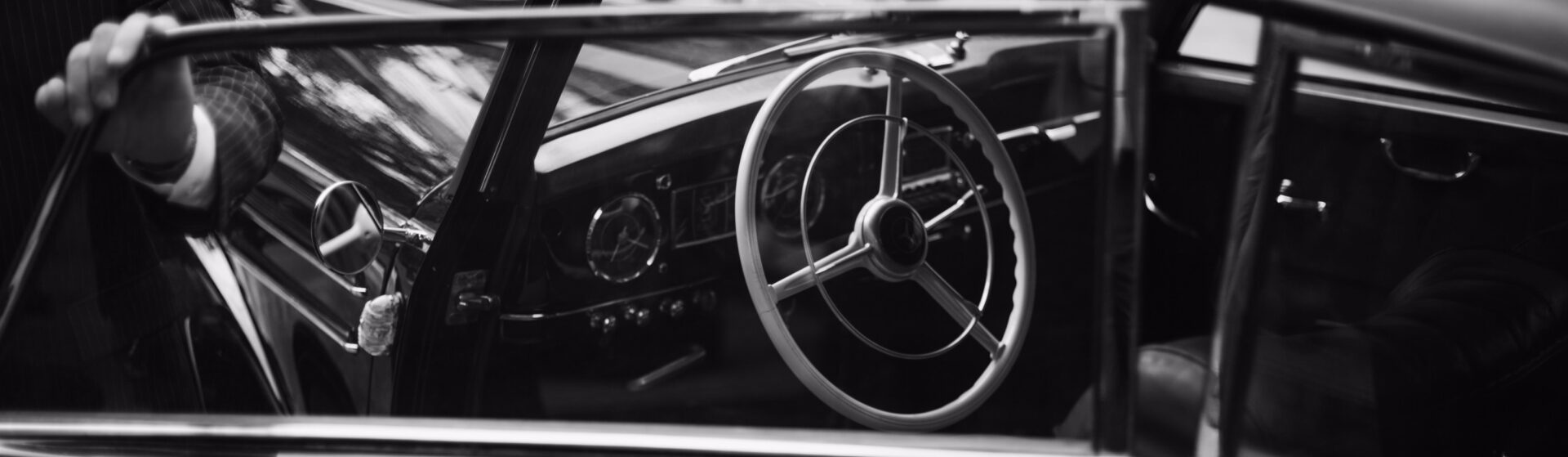 classic-mercedes-and-private-driver